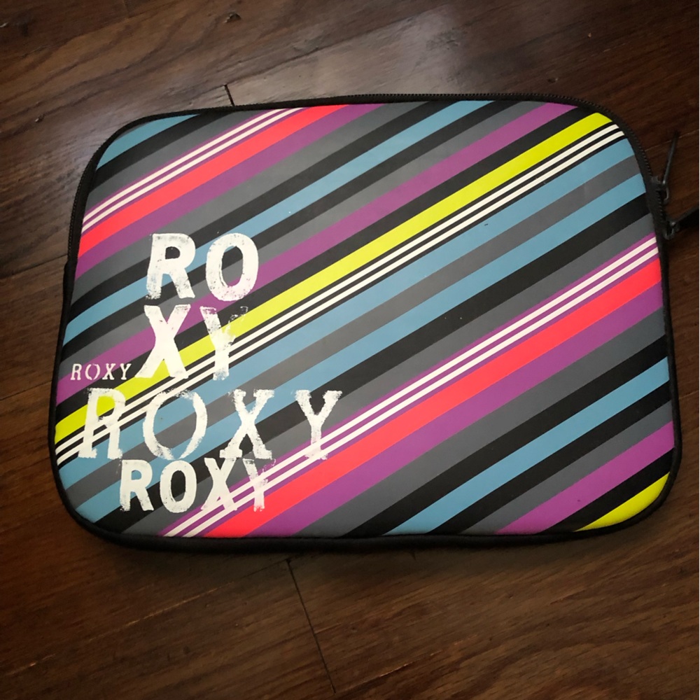 Roxy Black Tablet Sleeve